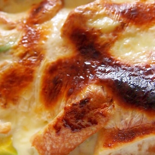 海老とアボカドのパンチーズグラタン